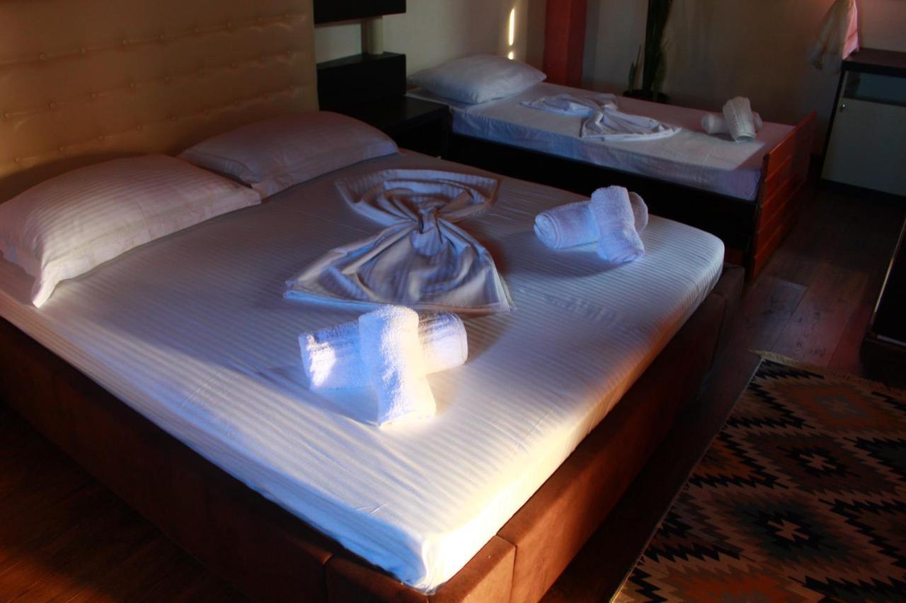 Bed and Breakfast 2 Kitarat Bb Vlorë Exteriér fotografie