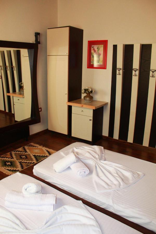 Bed and Breakfast 2 Kitarat Bb Vlorë Exteriér fotografie