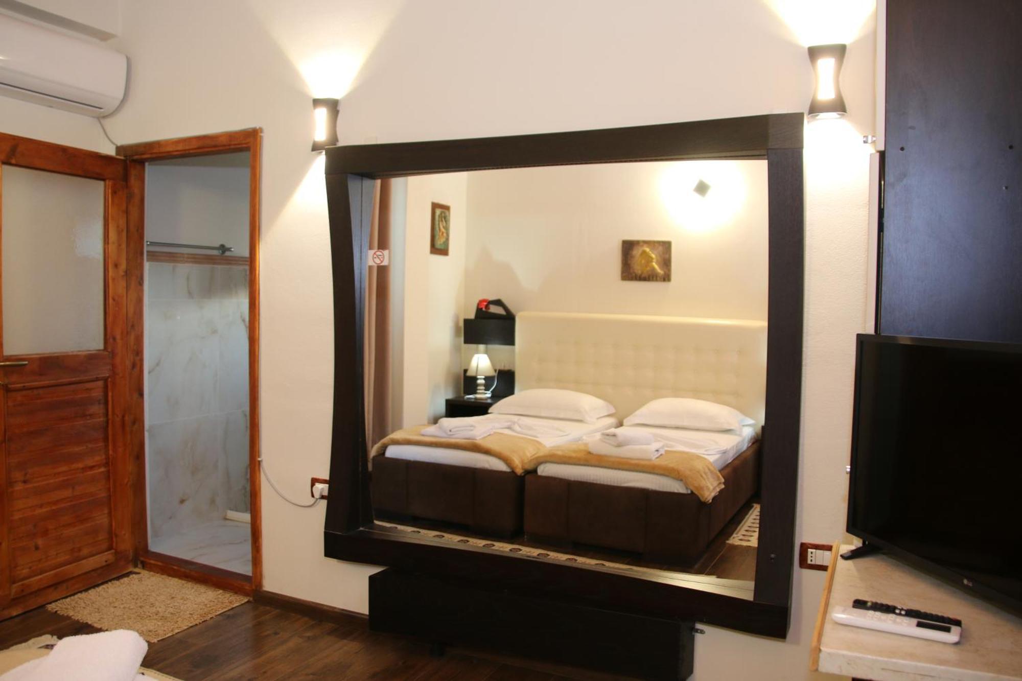Bed and Breakfast 2 Kitarat Bb Vlorë Exteriér fotografie